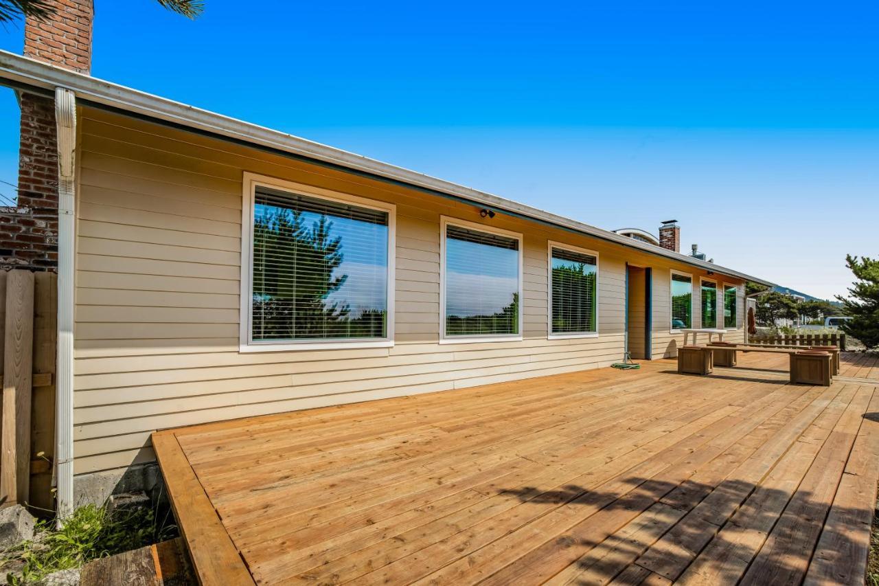 Paradise Beach Rockaway Beach Room photo
