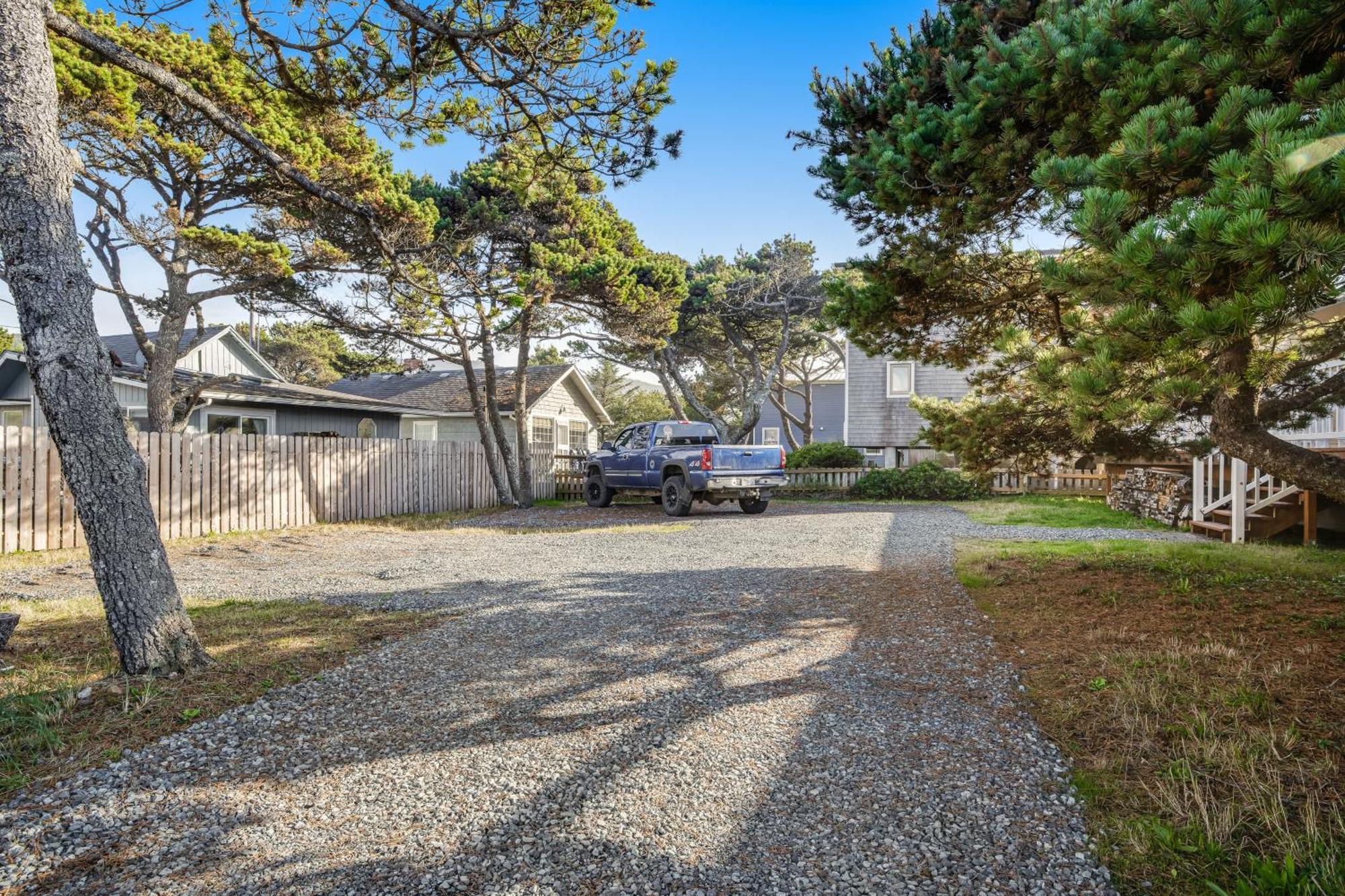 Paradise Beach Rockaway Beach Exterior photo