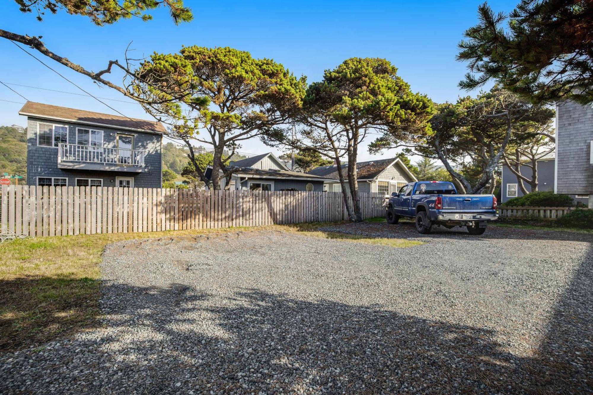 Paradise Beach Rockaway Beach Room photo